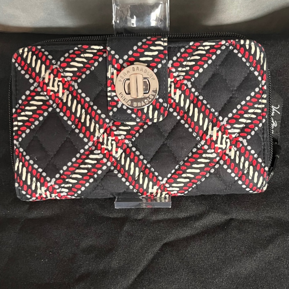 Vera Bradley Turnlock Wallet Quilted Minsk Plaid Cotton Black Red White - Picture 1 of 5
